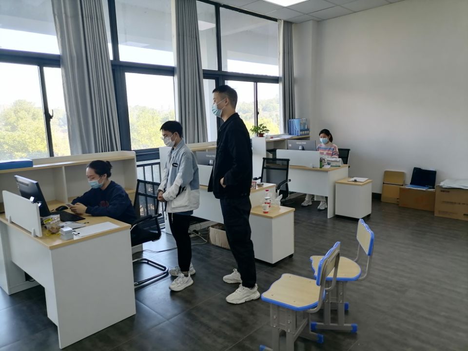 师生心连心 疫情防控我们在行动——半岛在线注册公共管理系停课不停学