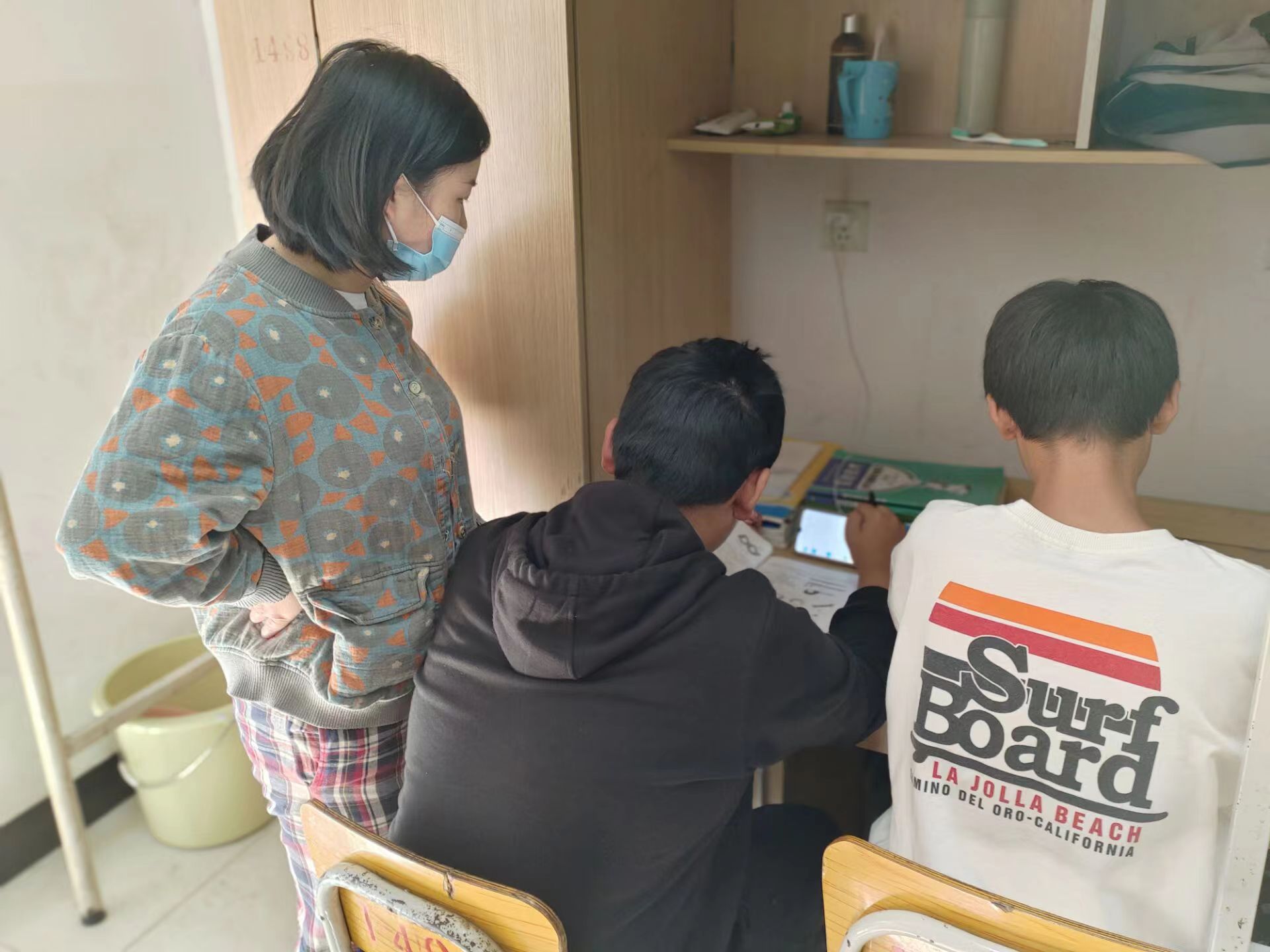 疫情之下，半岛在线注册教师们的“新角色”