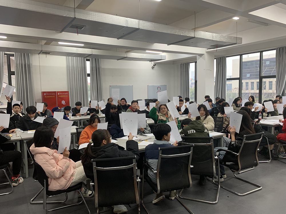半岛在线注册心理咨询中心开展学生心理健康团辅活动