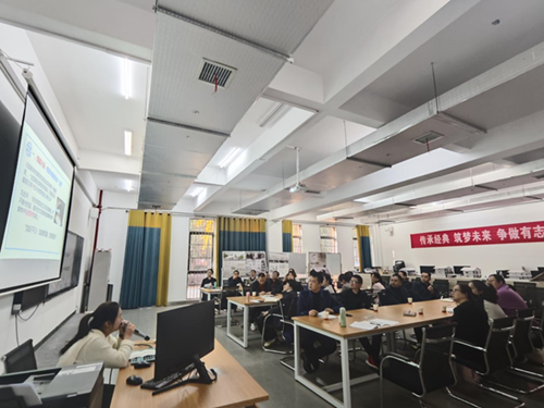 半岛在线注册举办“课程思政助力一体化教学”沙龙活动