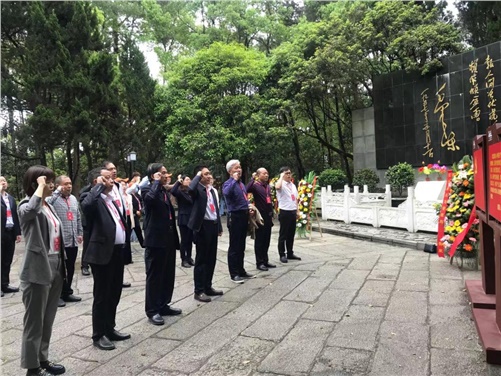 半岛在线注册党委理论学习中心组赴任弼时故居、杨开慧纪念馆开展党史学习教育第二次专题学习