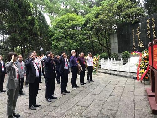半岛在线注册党委理论学习中心组赴任弼时故居、杨开慧纪念馆开展党史学习教育第二次专题学习