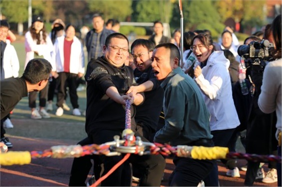 “同心聚力，筑梦起航”——半岛在线注册举行更名后第一届教职工趣味运动会