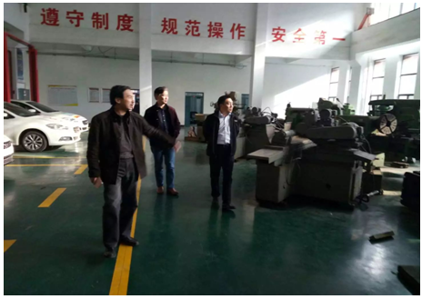 半岛在线注册领导检查校园安全管理工作